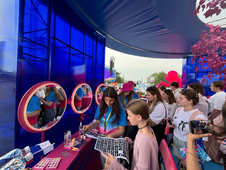 Поликарбонат от нашей компании засиял ярким светом на VK Fest! Поликарбонат от нашей компании засиял ярким светом на VK Fest!