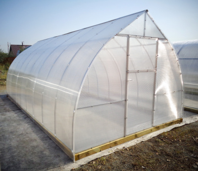 Teplica_ocinkovannaya_Kapelyuha3