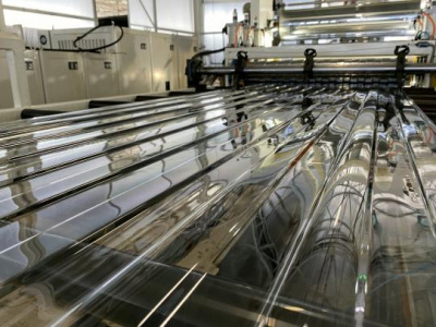 proizvodstvo-monolitnogo-polikarbonata-dlya-teplic55